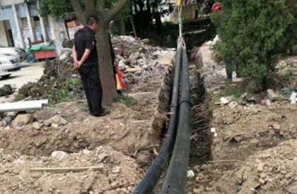 Instalación de tuberías de malla de alambre